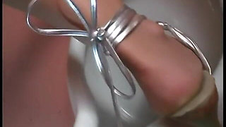 Tearing up a Woman in the Disco Is an Art