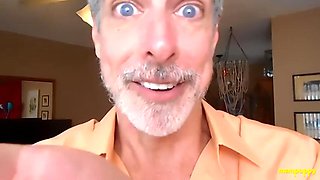 Throat Inspection - DADDY GIANT 34 - Richard Lennox