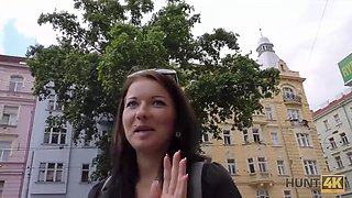 Hunt4k. das abenteuerlustige denisse ist glucklich, in prag xxx für geld zu haben