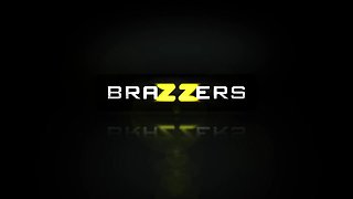 Feel The Gush With Erik Everhard, Nikki Sexx - Brazzers