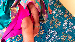 Chennai College Teacher Deep Lip Kiss in Bed