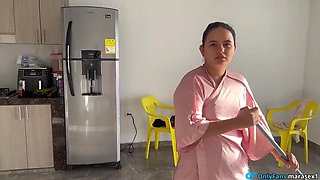 Stepsister Fucked Fast Before Work - Creampie & Squirting - Colombian Amateur HD