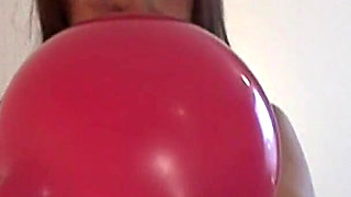 B2p in the Hotel - Red Balloon