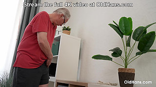 Sure, your Daughter can Stay here for Two Days! Breiny Zoe at OldHans