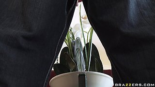 Baby Got Busted With Courtney Cummz, Scott Nails - Brazzers