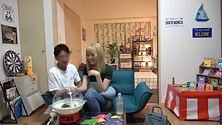 0008827_美脚 ジーパン 乳首舐め騎乗位などが含まれている