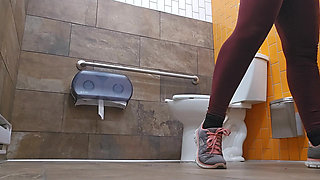 Piss Turns Me on