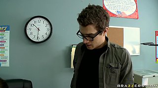 Getting Head In Sex Ed With Xander Corvus, Brooke Belle - Brazzers