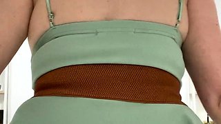 Amateur Big Boobs jerks Big Dick