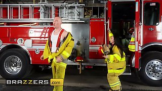 Brazzers - firefighter Angela White is indeed great at sliding down your pillar & emptying your hydrant