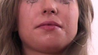 Innocent teen deepthroats big cock