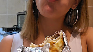 Amateur Couple Eating While Live Streaming