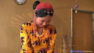 Max Dior's Thai Masseuse in Sensual Orgasmic Heat