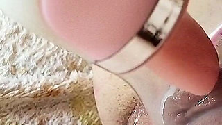 Vacuum Pumping, It's so Close!you Can Smell Her!