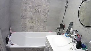 Black girlfriend showering on hidden cam