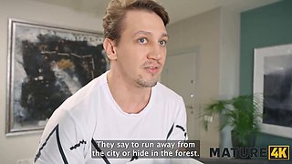 Moonlmp & Malusha crave cum after mature Russian cougar gets her big white pussy pounded