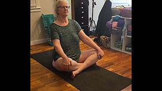 Sexy Mature Milf Does Naked Yoga!