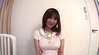 Hottie Spreads legs as lover rubs clit with a vibrator the gets dildo fucked