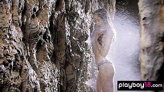 Exciting beauty introducing her wet snatch