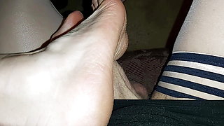 Lingerie Lovers - Monday Night Footjob - Rubbing it Raw