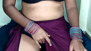 Hot bhabhi boobs massage and pucy massage