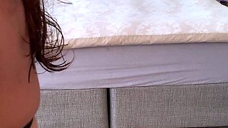 Amateur brunette ariana marie solo toying