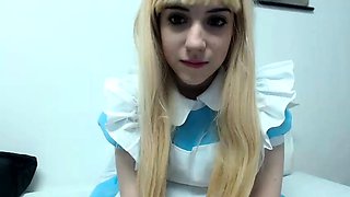 Amateur Webcam Cute Teen Plays Solo with Big Dildo