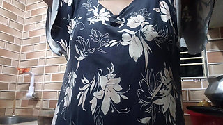 Desi girl khala mace dhora talking story