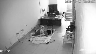 Horny fat arab housewife fingered on amateur hidden cam