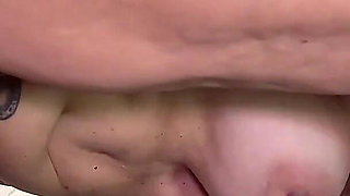 Dona Casa Sexy Troca Gorjeta Por Uma Trepada