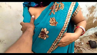 INDIAN AUNTY BOOBS AND PUSSY SHOW WITHOUT FACE