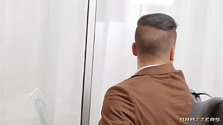 Blondie Fesser Dining On The Masseur's Cock