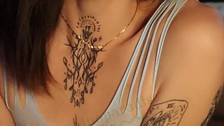 Two Tinies Service and Satisfy Hungry Giantess
