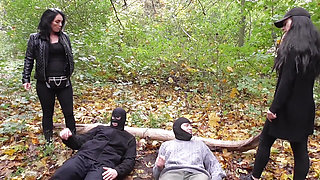 Shower with Pissing in The Forest