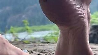 Lezlyan aka la_little_dancer_feet OnlyFans - Does this make