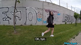 Public agent - Sexy British woman has risky outdoor creampie porno