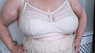 If Mom posed for you like this would you fuck her hard with your hard cock and fill her hairy cunt