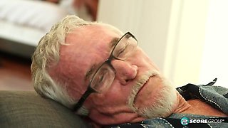 64-year-old Leah fucks. Her hubby watches.
