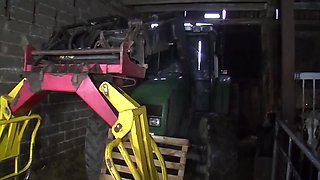Mess In The Pigsty Chubby With Lingerie Wants To Fuck Lick Bubbles