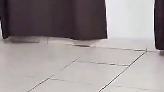 Jogando Video Game E Minha Empregada Novinha Me Seduziu!