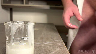 Hung Sperm God Shoots Out 100 mL of Cum In One Session