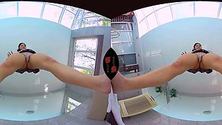 VR Asian Facesitting