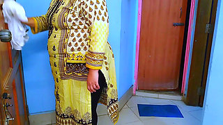 Hot Bhabhi Gets Rough Anal Fucked By Husband When she was clean Room!