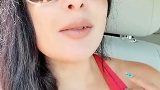 Masturbation close up Tamara big clit