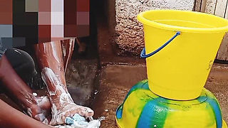 Outdoor Bathing My Pregnant Girlfriend in Dirty Environment