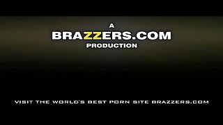 With Gracie In The Middle There's Some Leeway With Gracie Glam, Manuel Ferrara, Kayla Carrera - Brazzers