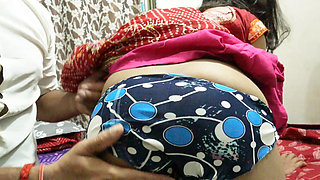 The Servant Gave Bangles to the Mistress