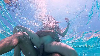 Talia Mint Learning How to Breathe Suck Fuck Underwater