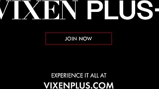 Blonde beauty captivates with daring classroom passion in thrilling intimate play