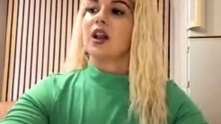 Blonde emo amateur solo masturbation